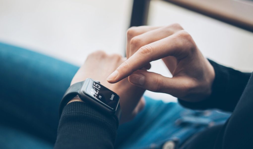 Jam Tangan Pintar Bilang Tidur Gue Kurang Nyenyak. Emang Gue Gak Tahu Diri Sendiri?