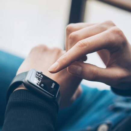 Jam Tangan Pintar Bilang Tidur Gue Kurang Nyenyak. Emang Gue Gak Tahu Diri Sendiri?