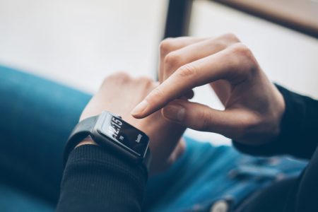 Jam Tangan Pintar Bilang Tidur Gue Kurang Nyenyak. Emang Gue Gak Tahu Diri Sendiri?